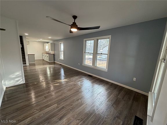 4th image of 616 Spangler Dr