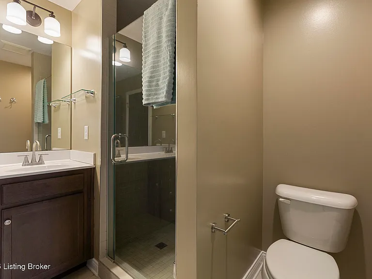 1802 Faith Ave — Photo 16