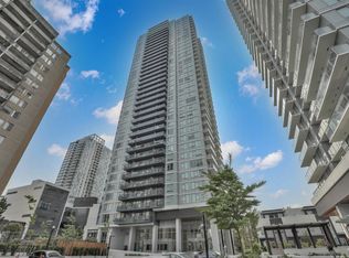 10448 University Dr #809, Surrey, BC V3T 0S7