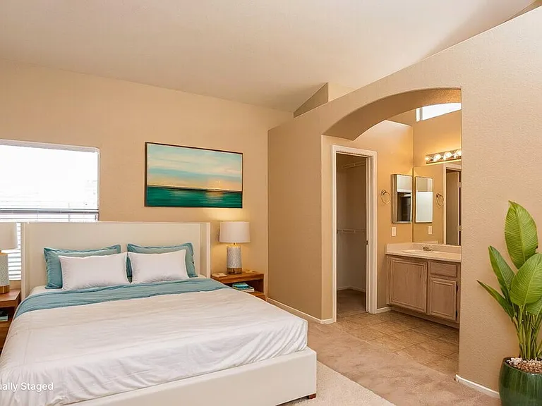 6620 Peony Bush Dr — Photo 11