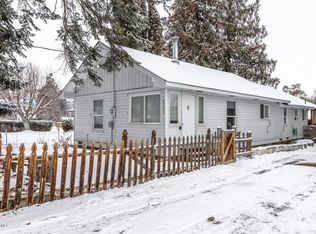 8205 Ahtanum Rd, Yakima, WA 98903