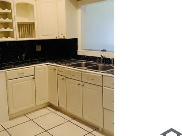 9438 SW 51st St, Fort Lauderdale, FL 33328