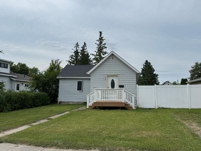 709 Center St E, Roseau, MN, 56751