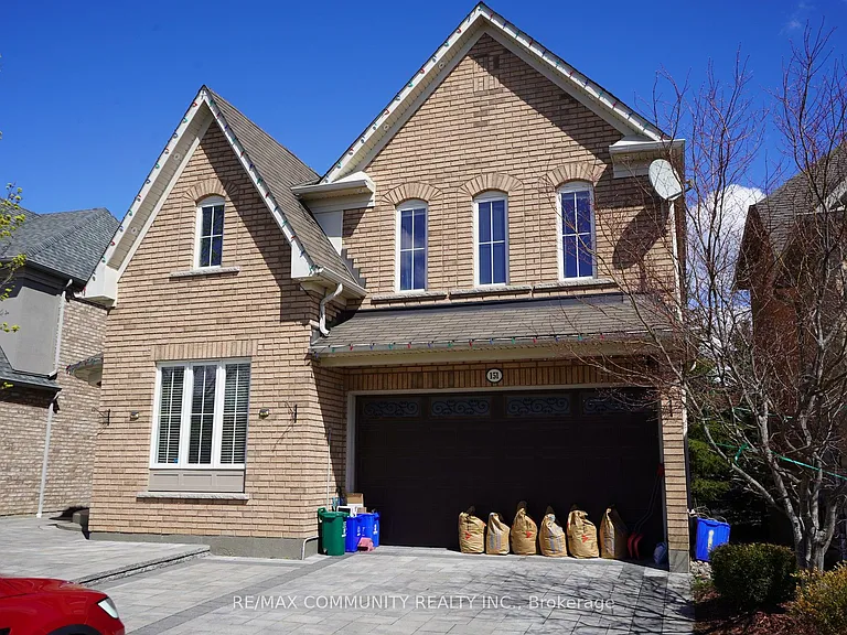 151 Gillett Dr — Photo 2