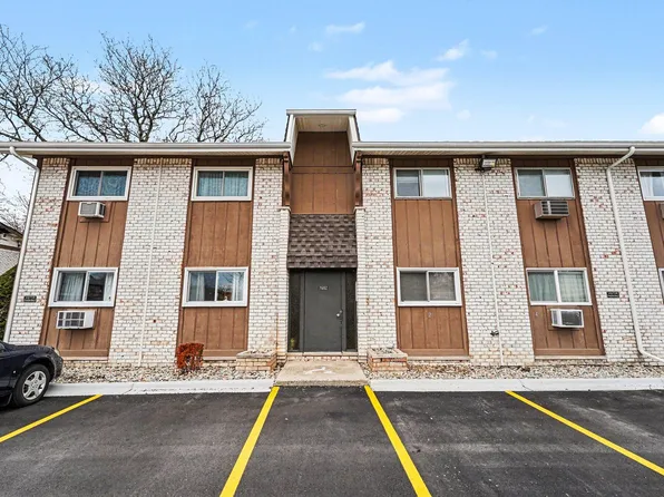 7602 Woodview St APT 1, Westland, MI 48185