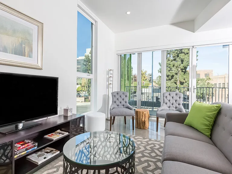 Inspire Belmont Apartments — Photo 21