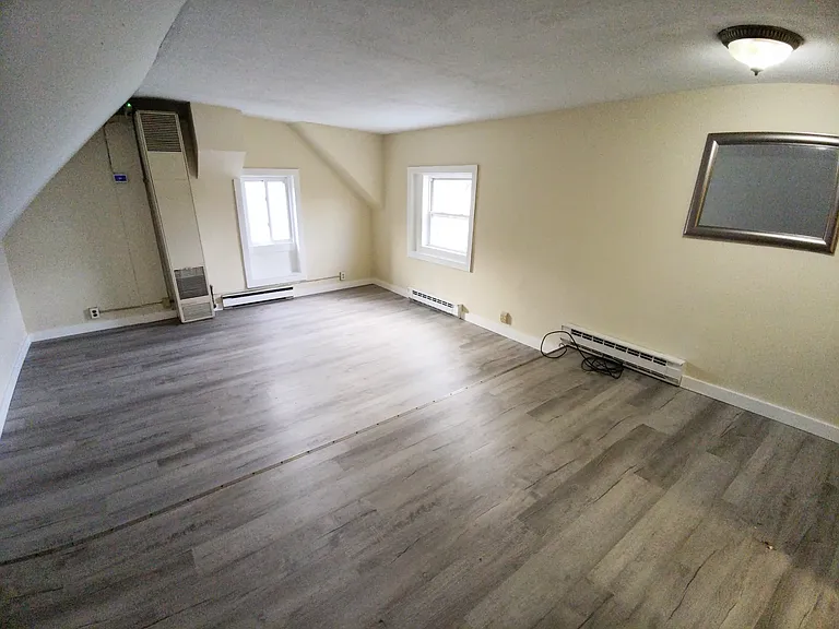 18 Walnut St #2 — Photo 38