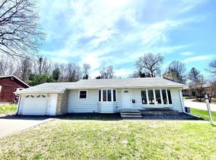 1353 W Maple Ave, Red Wing, MN 55066