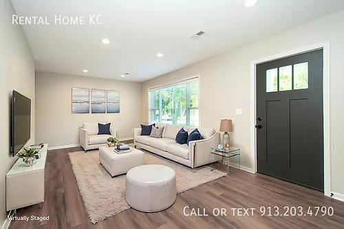 7620 Robinson St — Photo 2