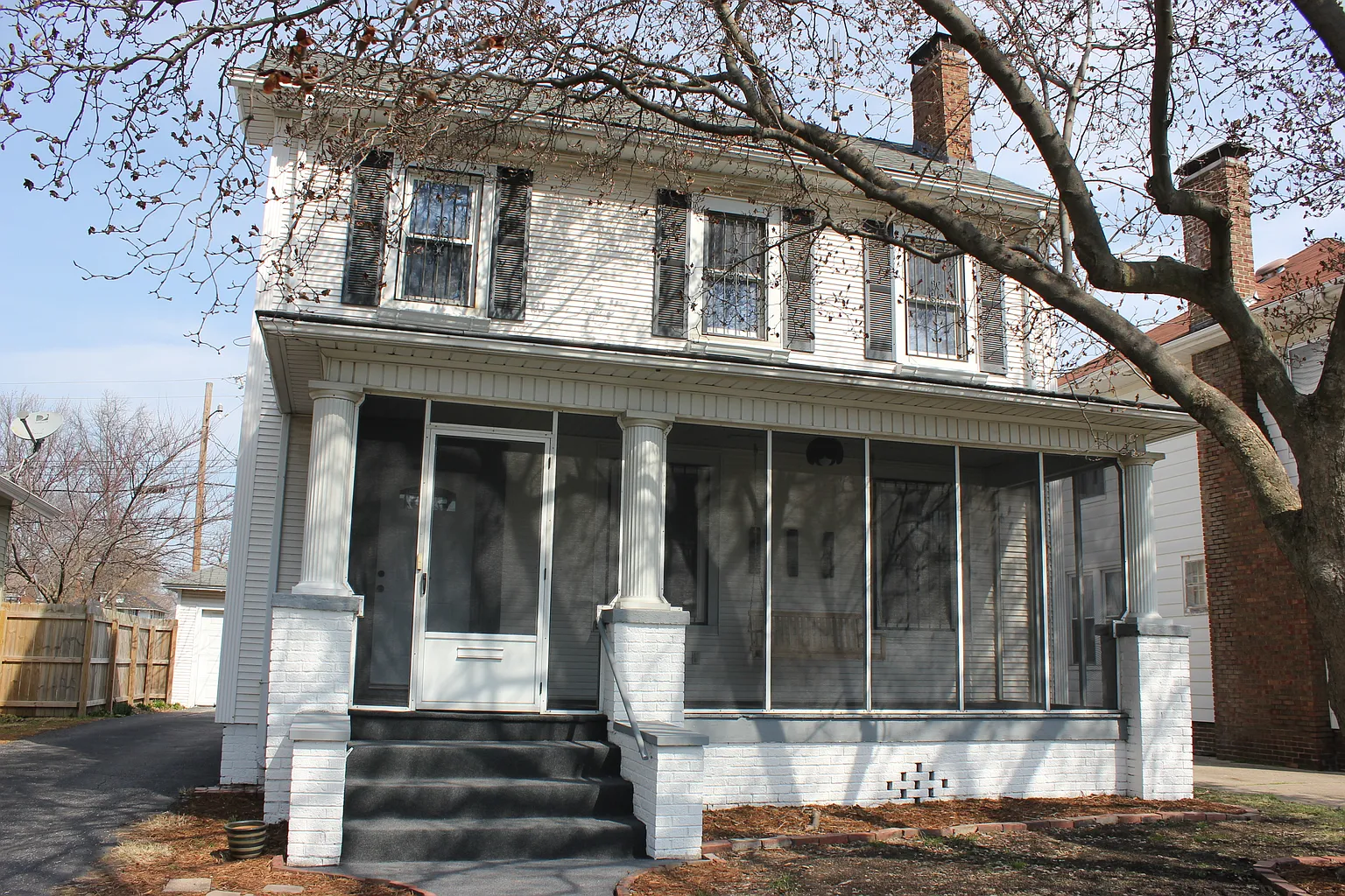 409 W Cook St photo 1