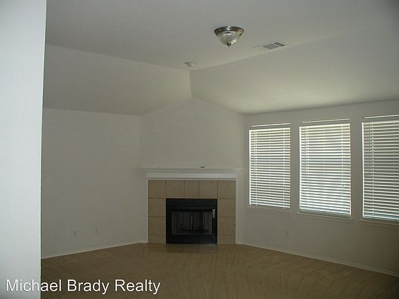 5th image of 9304 Liberty Crossing Dr