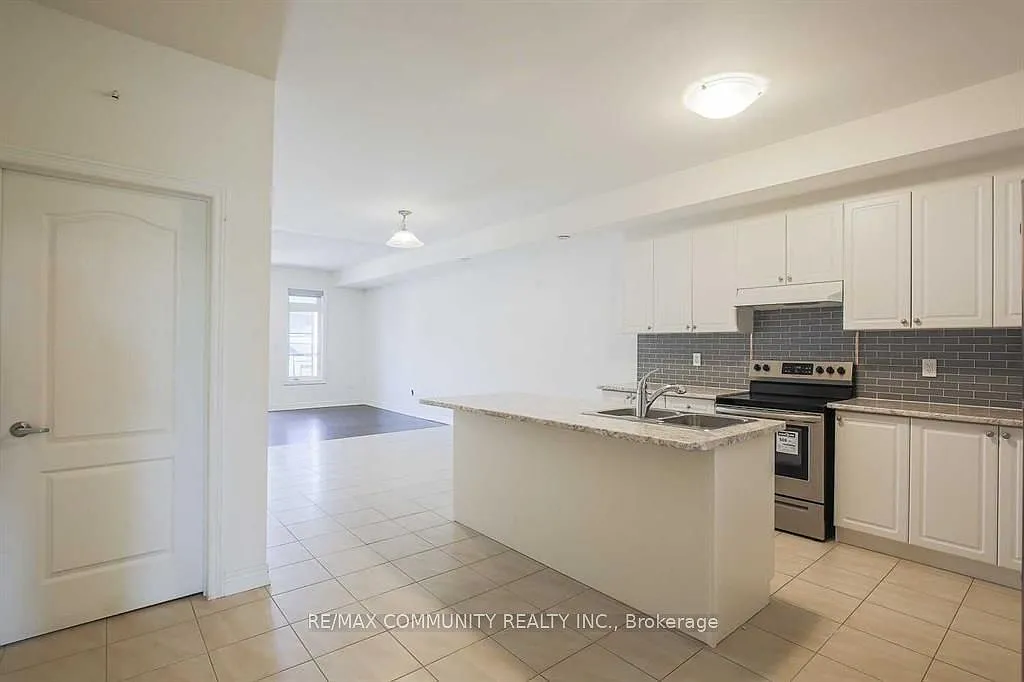 3 bed, $2,850 — Photo 4