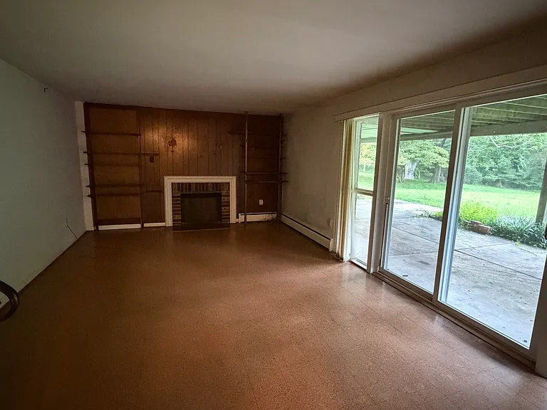 1047 Dead Run Dr — Photo 14