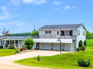 8941 S Mission Rd, Mount Pleasant, MI 48858