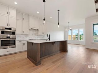 10798 W Barnbougle Ln, Kuna, ID 83634