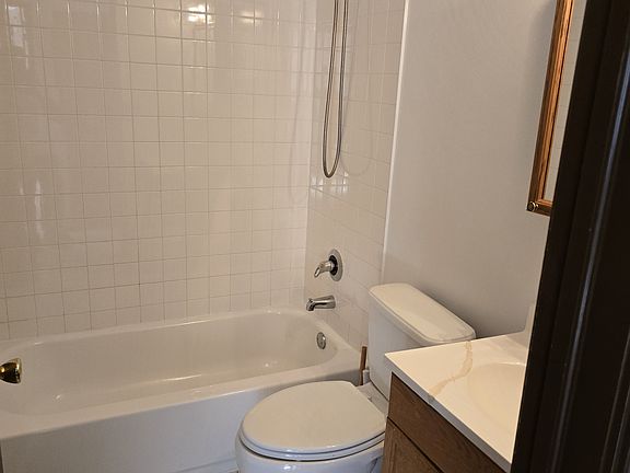 4th image of 1137 Dickens Way APT E