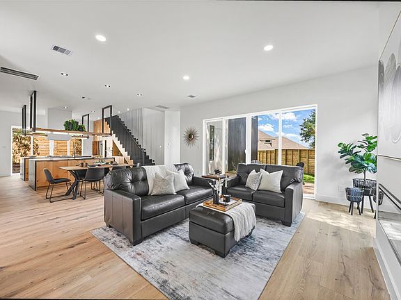 5th image of 3805 Vail Ct