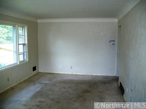 4th image of 1934 Stillwater Ave