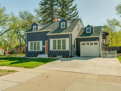 623 Raymond St, Bismarck, ND, 58501