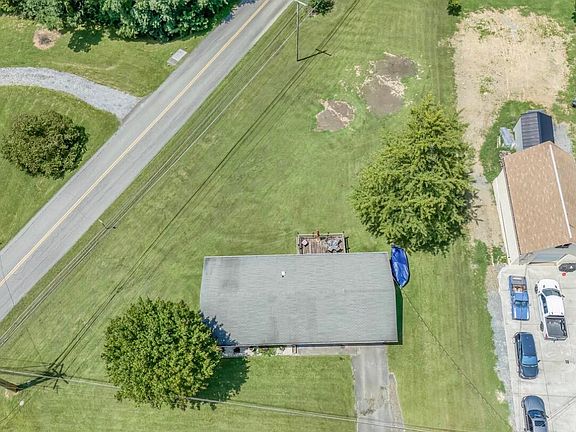 4th image of 466 Ridgecrest Rd