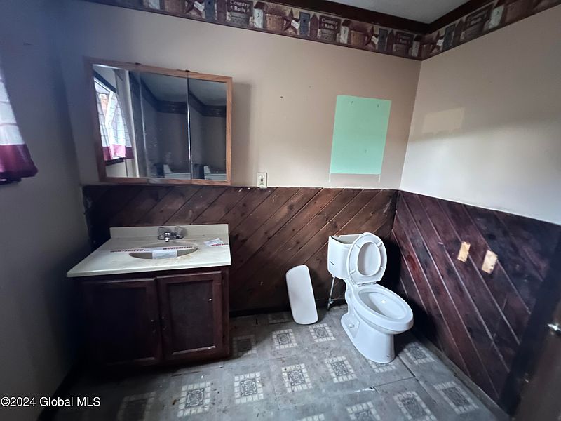 5th image of 3186 Plank Road