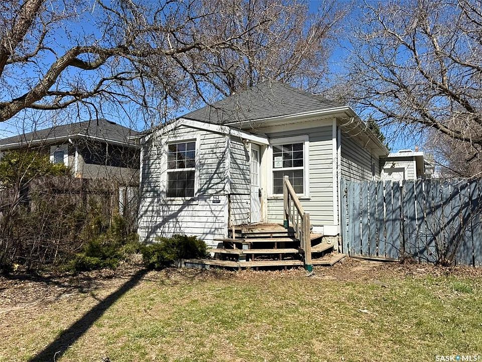 1st image of 562 Athabasca STREET W