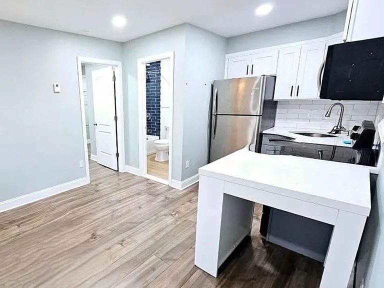 131 Liberty Ave #1 — Photo 3