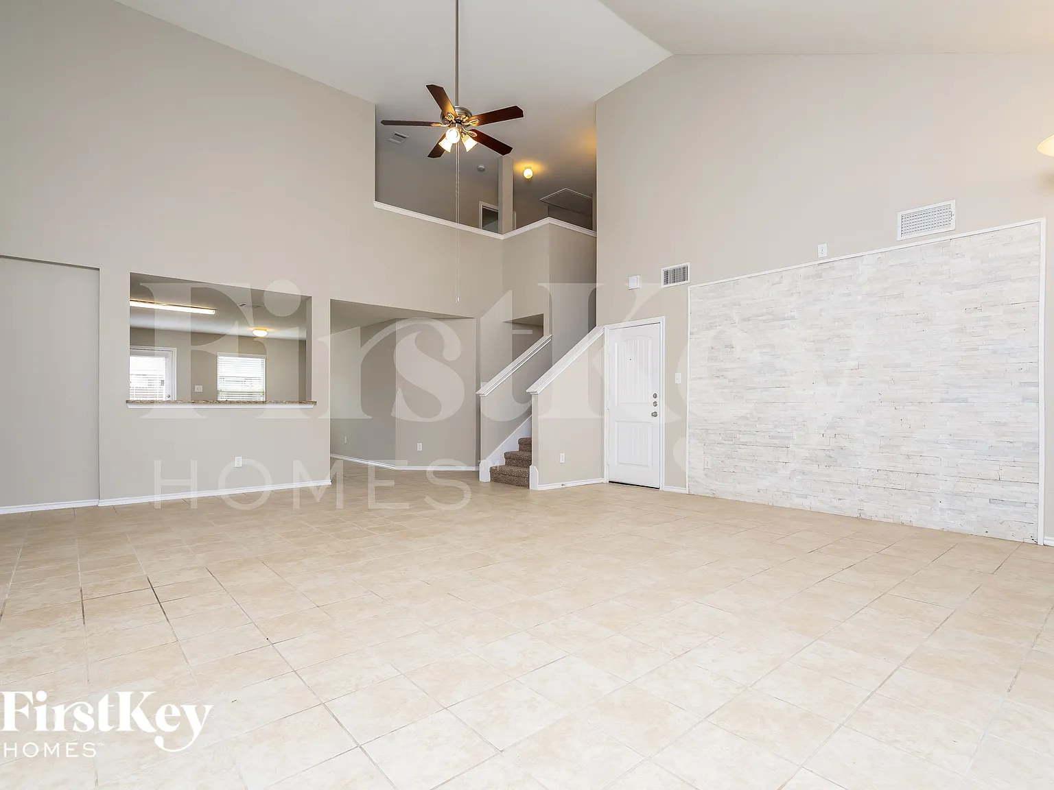 4 bed, 2.5 bath, 2580 sqft, $2,440 — Photo 4