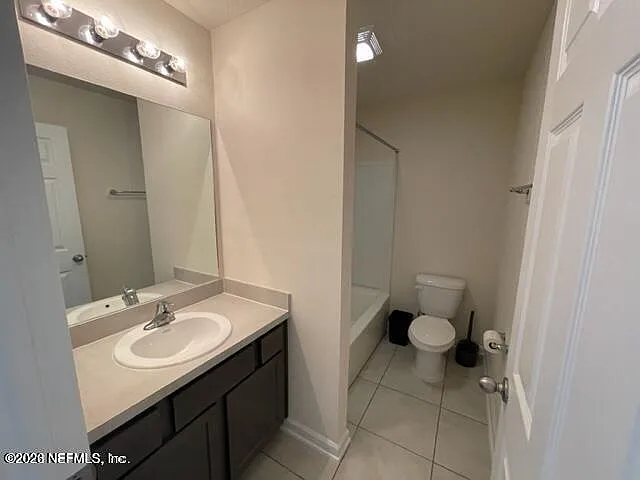 3 bed, 2.5 bath, 1502 sqft, $1,600 — Photo 4