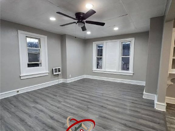 2nd image of 205 Monroe St #3