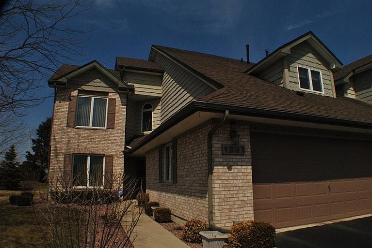 2nd image of 1391 W 93rd Ct