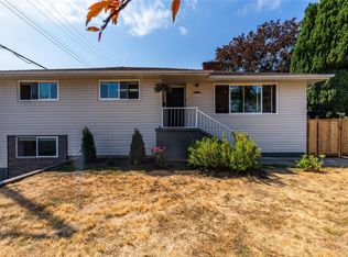 2854 Ilene Ter, Saanich, BC V8R4P1