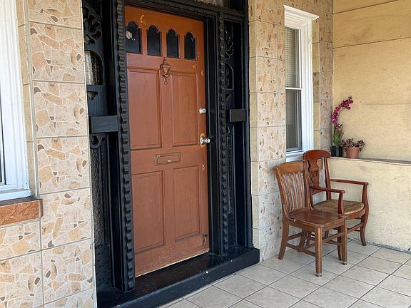 Enclosed Porch