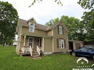 418 5th St, Baldwin City, KS 66006