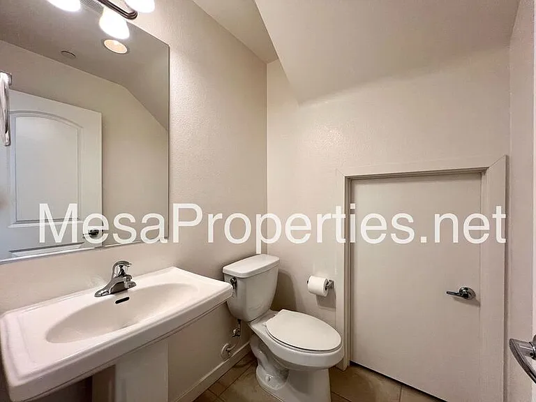 4968 Arrow Hwy #F — Photo 9