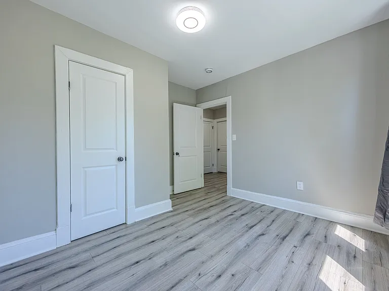 3707 37th Pl — Photo 9