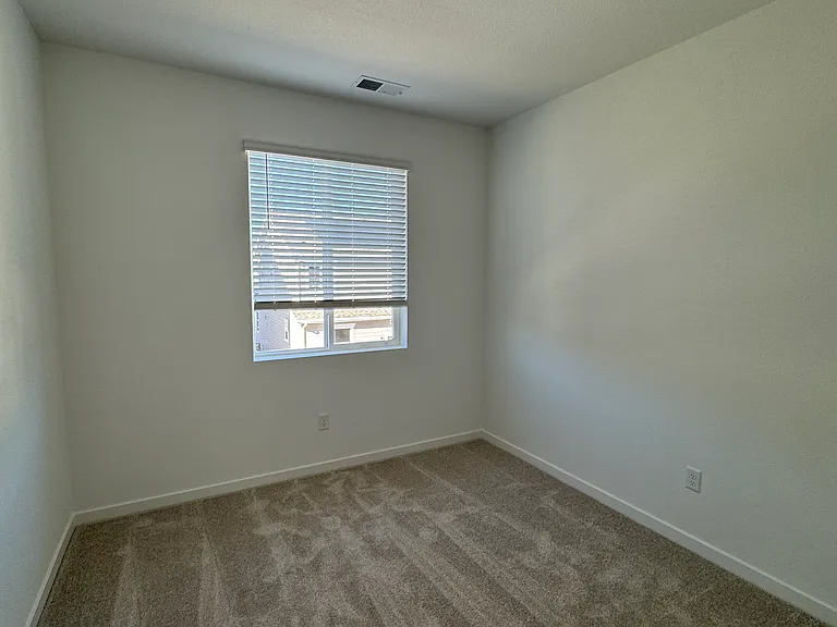 764 Nob Hill Ln — Photo 18