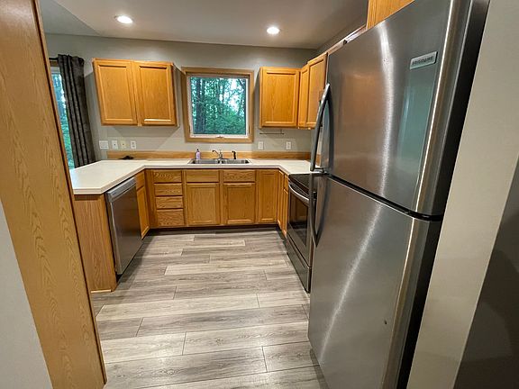 4th image of 11889 Seven Pine Dr