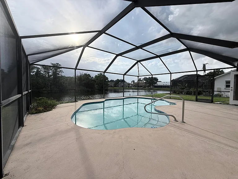 3786 Sierra Dr — Photo 52
