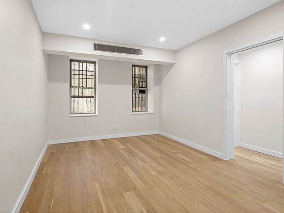 5th image of 99 Joralemon St #B