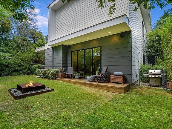 3rd image of 2109 Ashby Ave #B