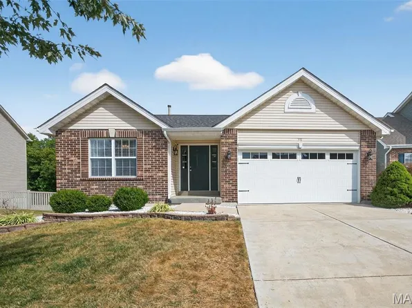 318 Wabash Woods Way, O'Fallon, MO 63366