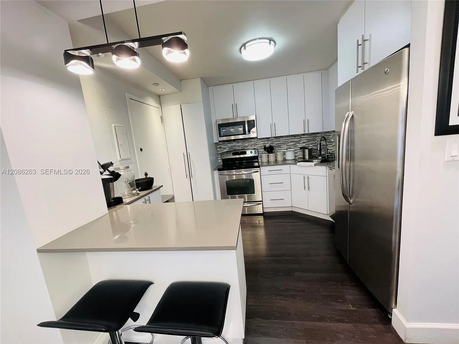 Brickell Bay Club Condo — Photo 2