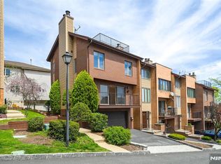 7 Yorkview Dr #A2, Edgewater, NJ 07020