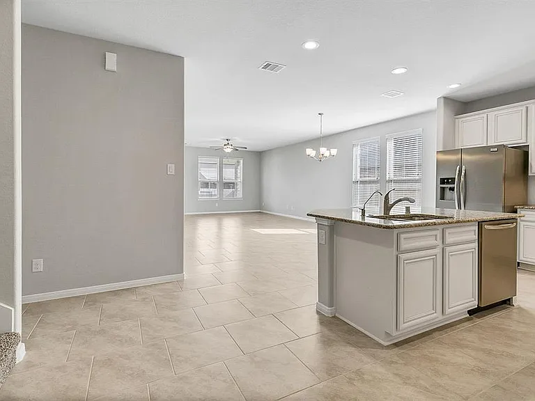 14019 S Wind Cave Ct — Photo 3