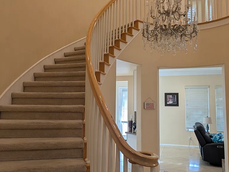 19103 Redford Ln — Photo 2