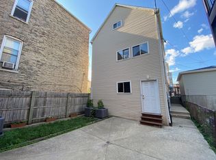 2212 W 21st Pl #1R, Chicago, IL 60608