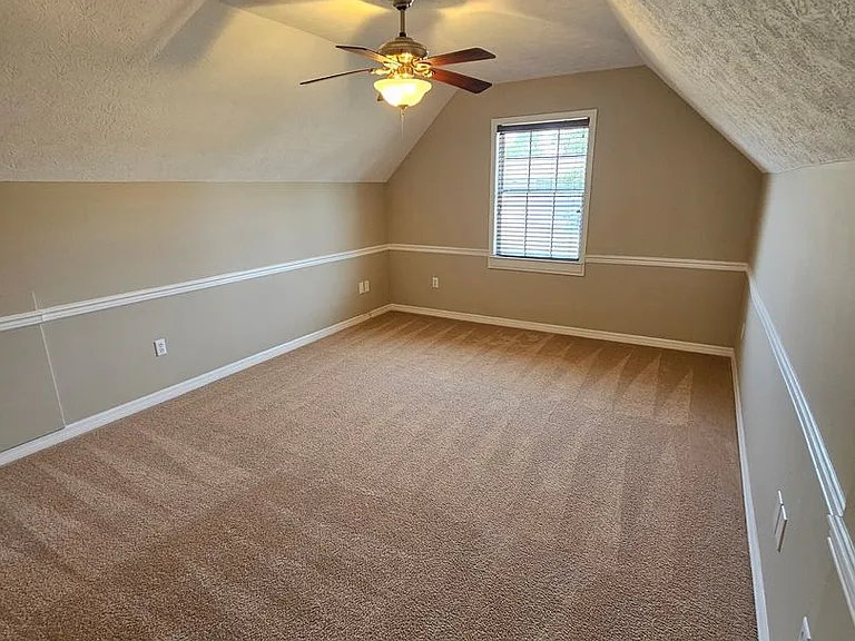 2103 Coral Dr — Photo 43