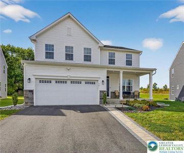 167 Aspen Ln, Macungie, PA, 18062