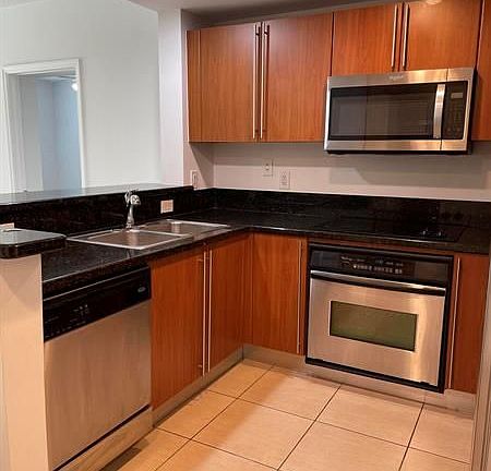 2nd image of 610 Clematis St APT 307